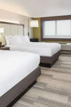 Hotel Holiday Inn Express & Suites Pittsburgh - Monroeville photo 2