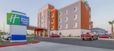 Holiday Inn Express & Suites Raymondville