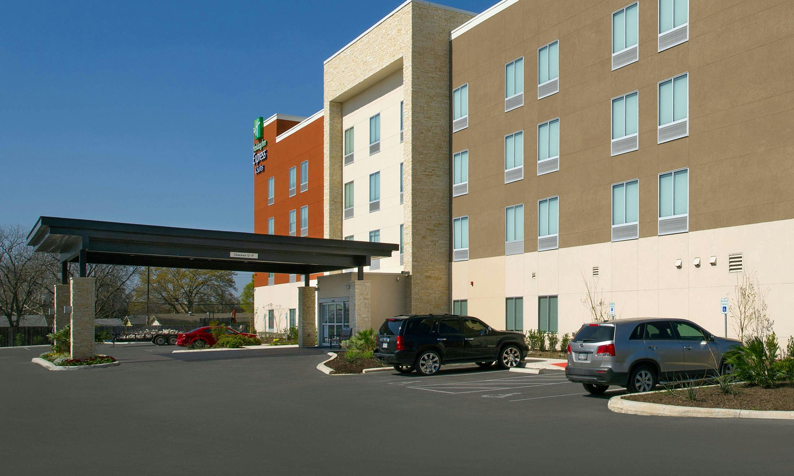 Holiday Inn Express & Suites New Braunfels