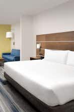Hotel Holiday Inn Express & Suites San Antonio North - Windcrest photo 2