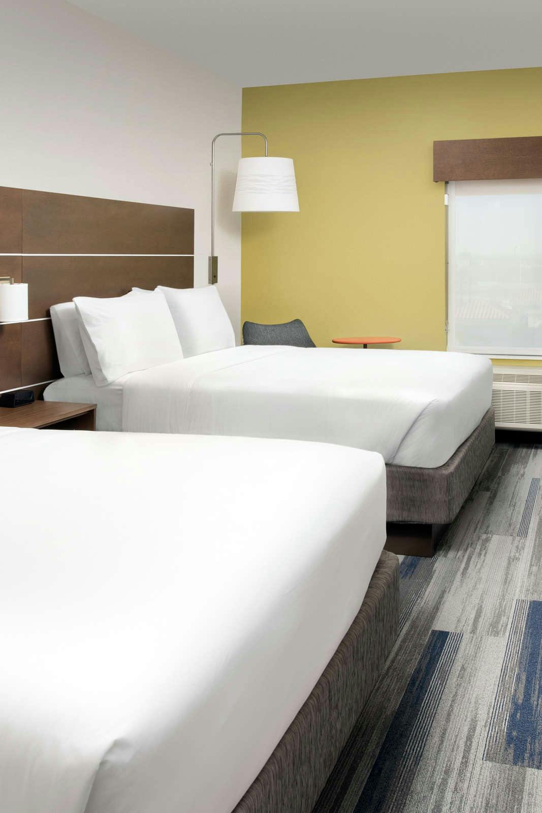 Hotel Holiday Inn Express & Suites San Antonio North - Windcrest photo 5