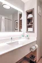 Hotel Holiday Inn Express & Suites Lancaster East - Strasburg photo 5
