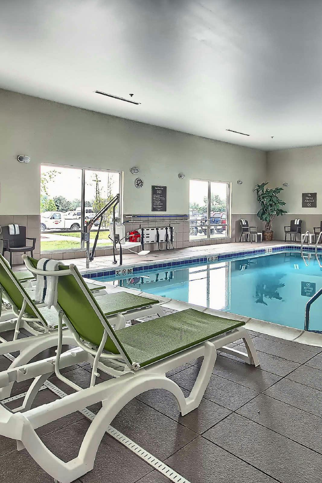 Holiday Inn Express Suites Salem Illinois Around Me