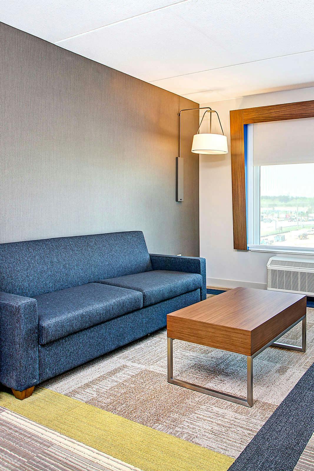 Hotel Holiday Inn Express & Suites Covington photo 5