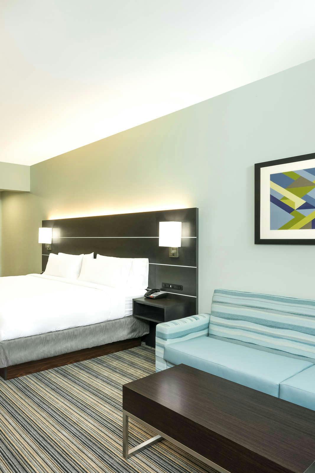 Hotel Holiday Inn Express & Suites Greenville SE - Simpsonville photo 2