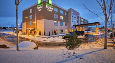Holiday Inn Express & Suites Hermiston Downtown