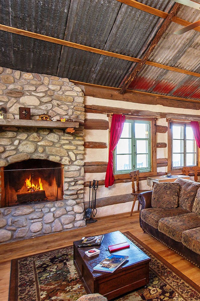 Hotel Barons CreekSide photo 2