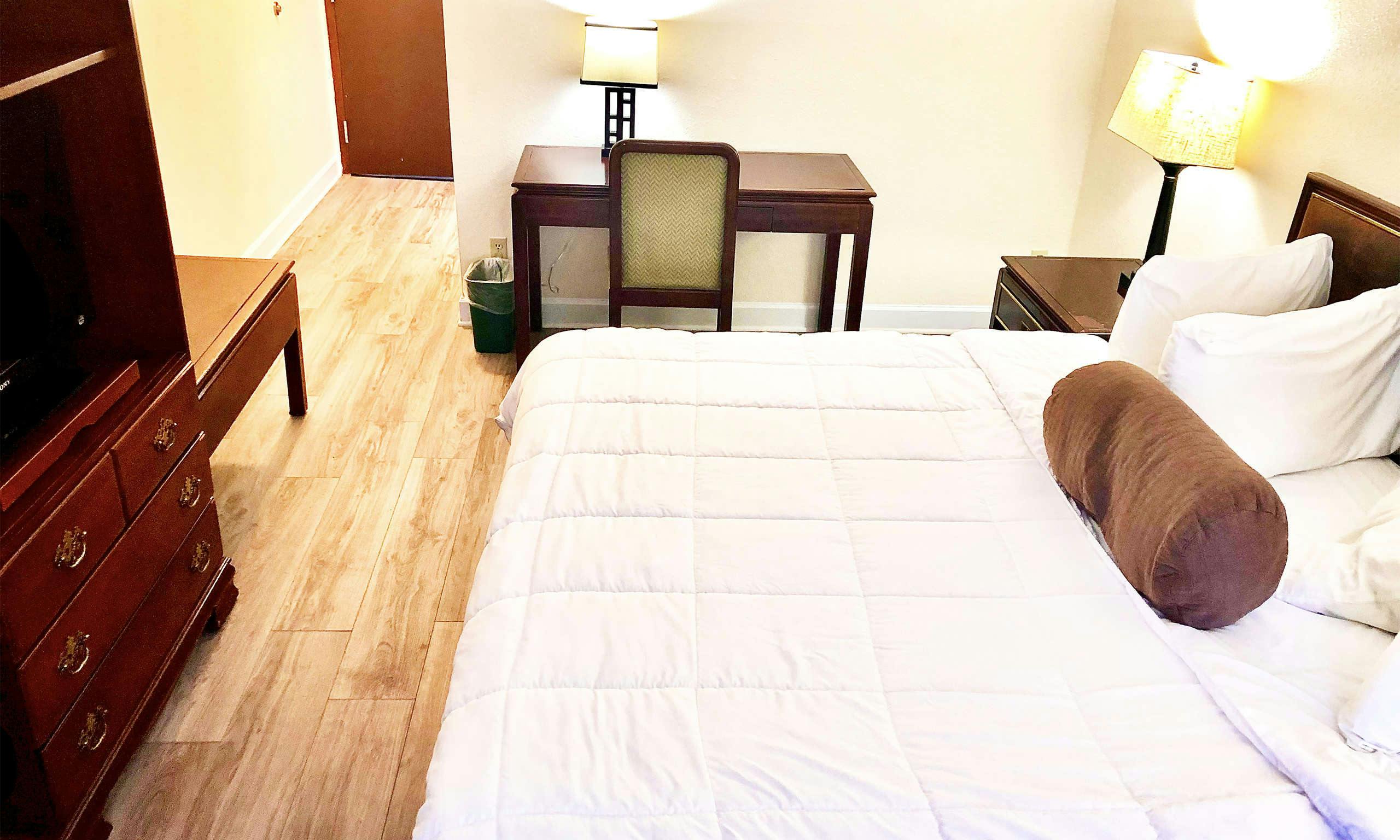 The Bicentennial Inn