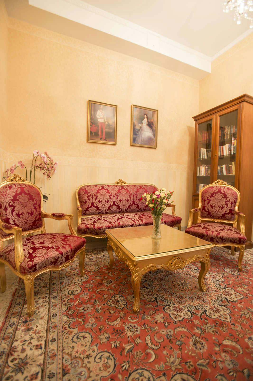 Hotel Opera Suites photo 2