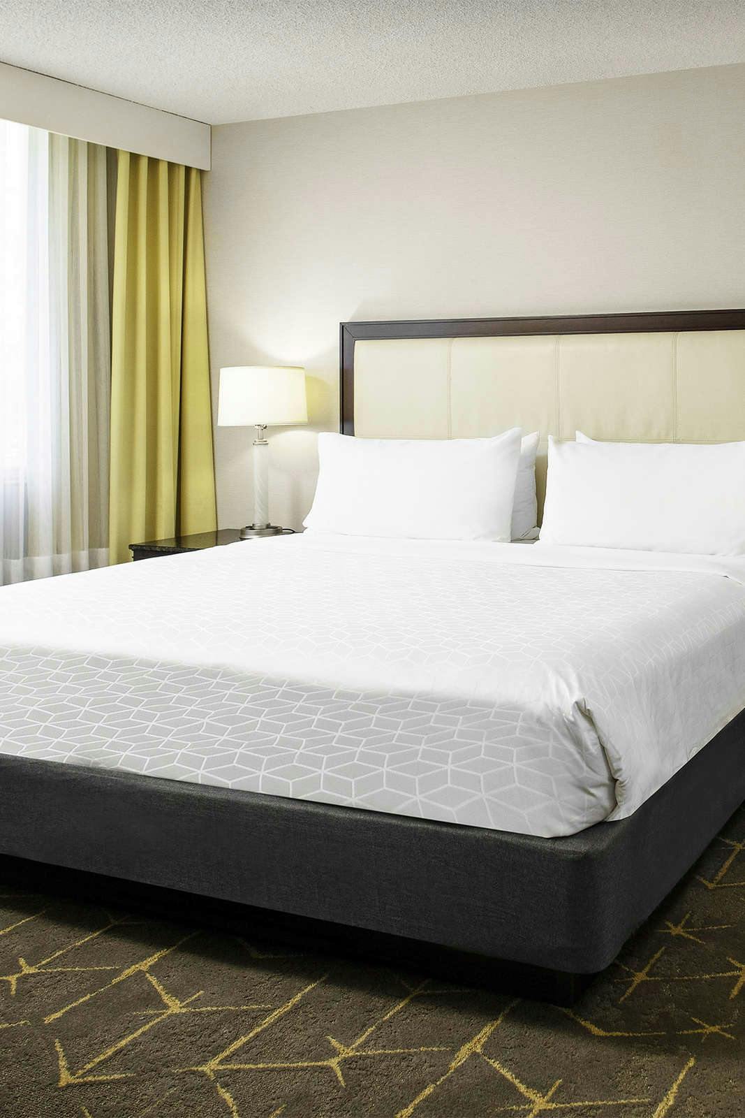 Hotel Holiday Inn & Suites Boston-Peabody by IHG photo 2