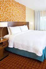Hotel Fairfield Inn & Suites by Marriott Houston Hobby Airport photo 1