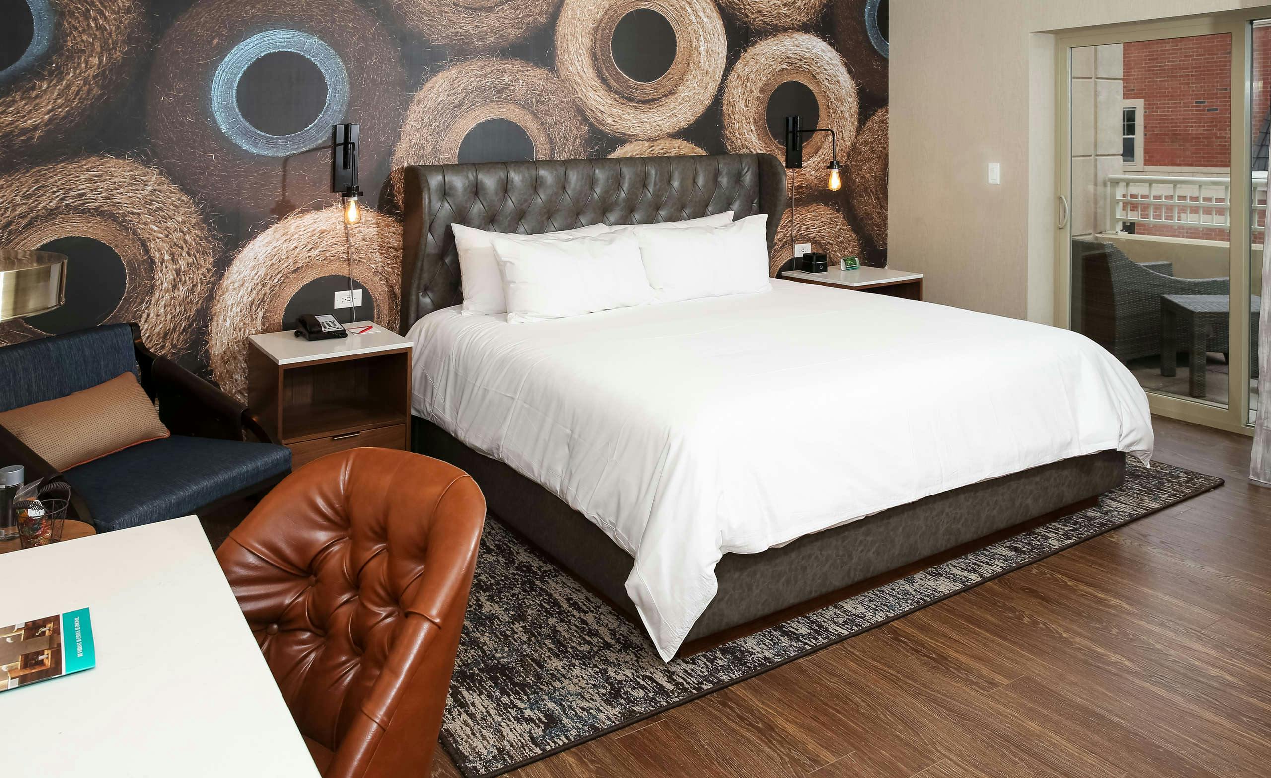 Hotel Indigo Naperville Riverwalk