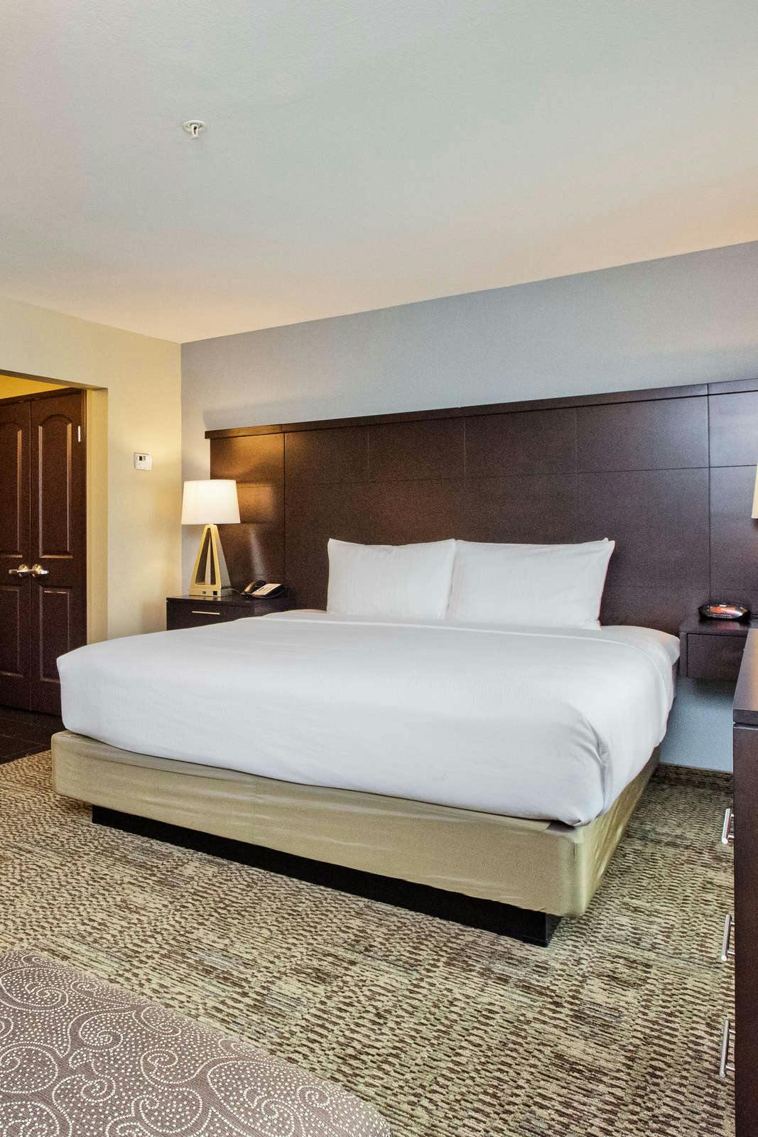 Hotel Staybridge Suites Austin South Interstate Hwy 35 photo 1