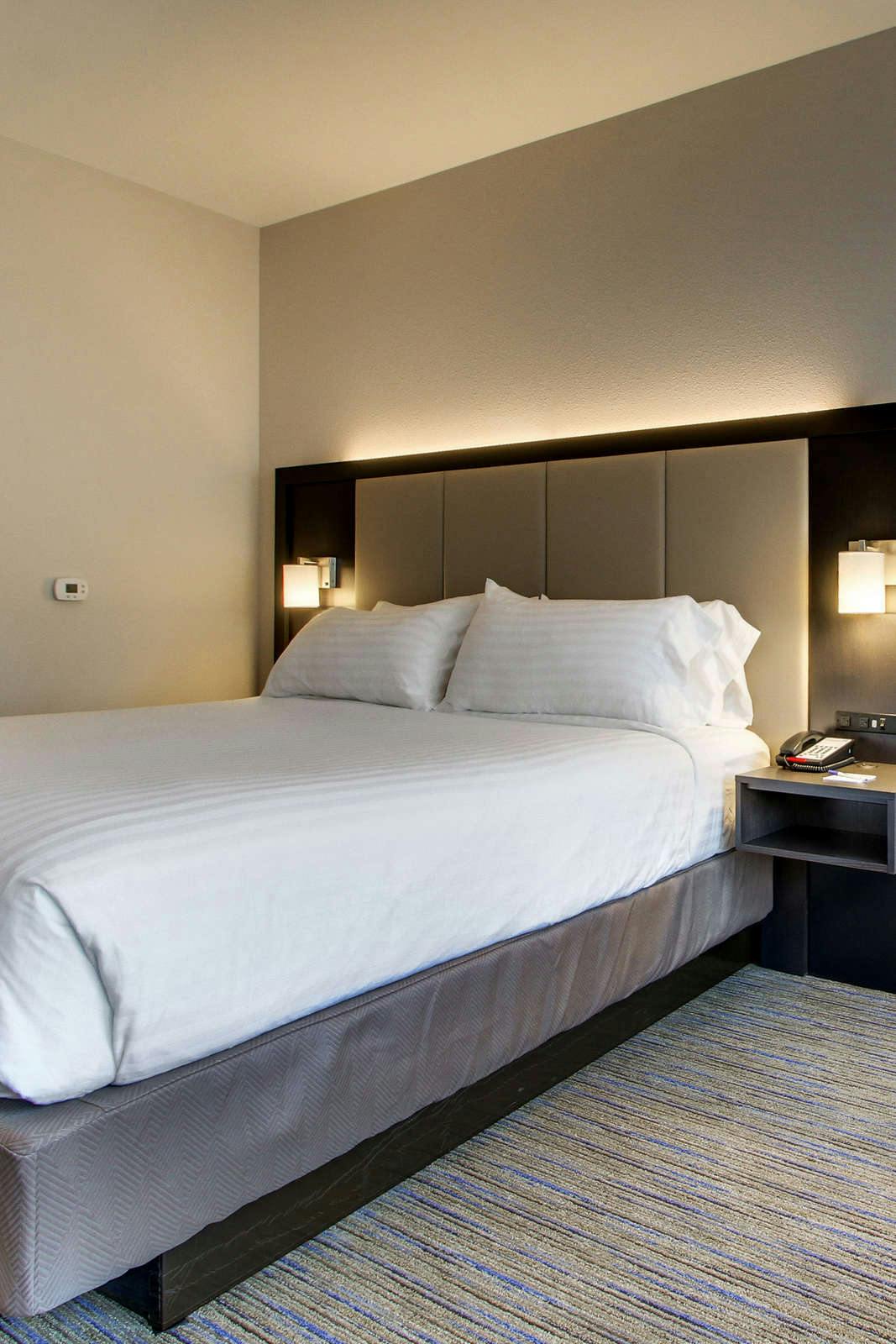 Hotel Holiday Inn Express & Suites Summerville photo 2