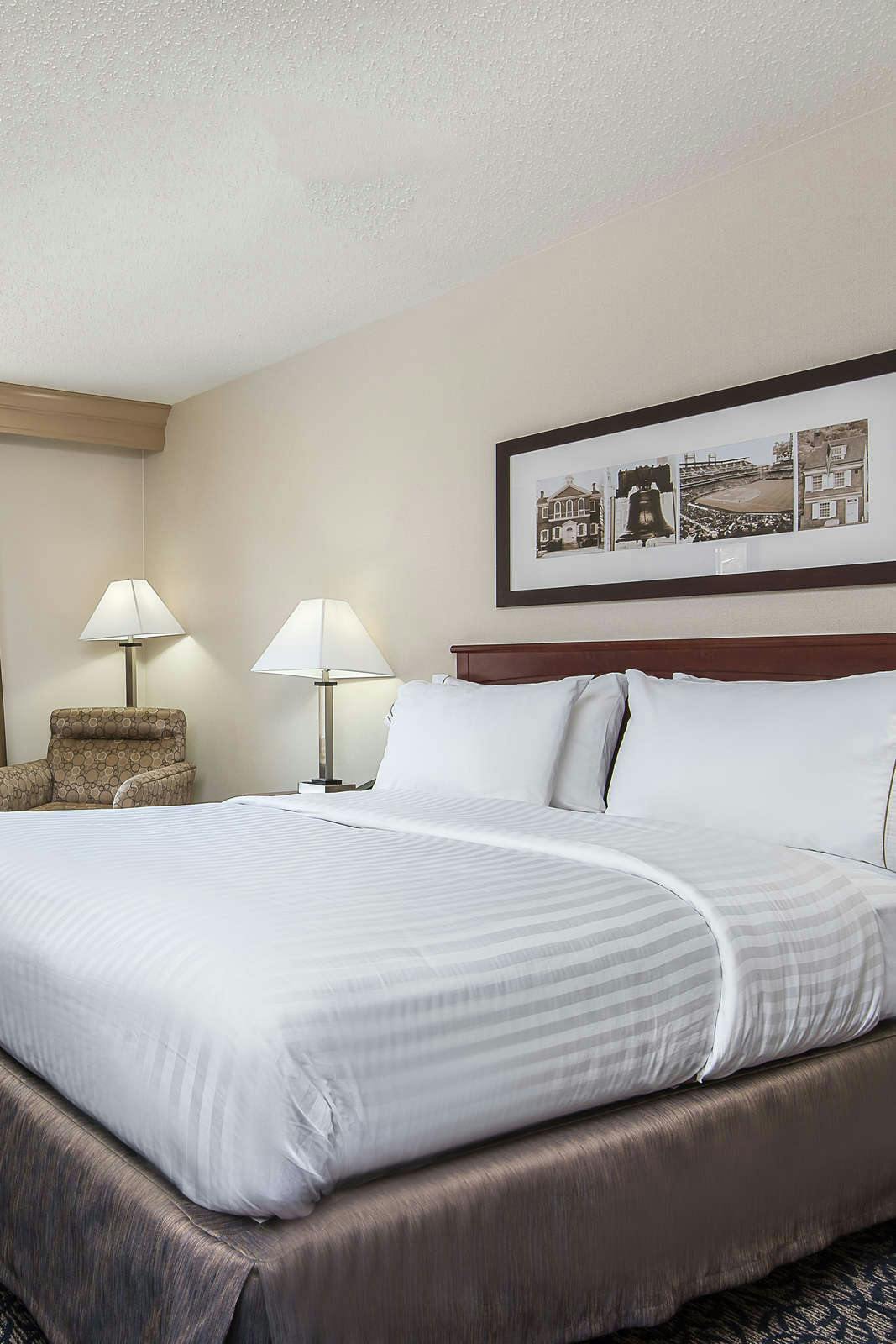 Hotel Holiday Inn Express & Suites Philadelphia - Mt. Laurel photo 4