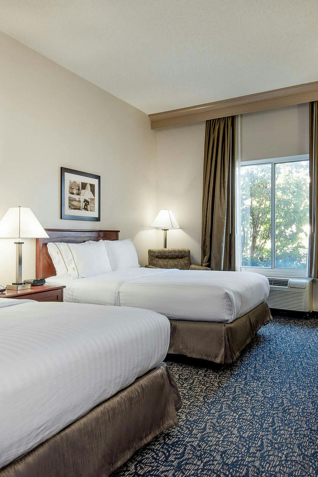 Hotel Holiday Inn Express & Suites Philadelphia - Mt. Laurel photo 3