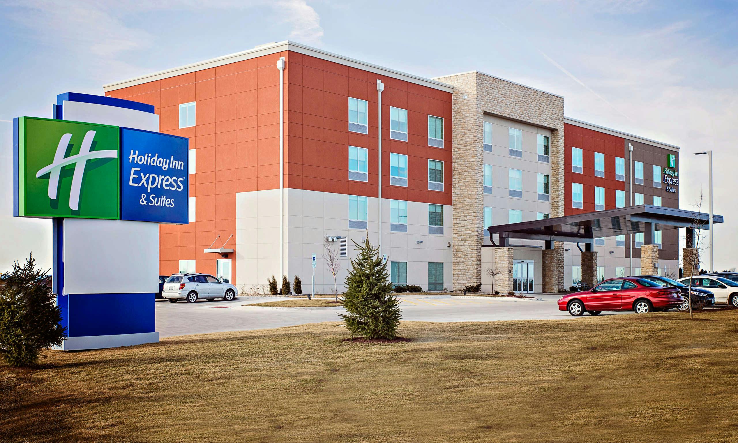 Holiday Inn Express & Suites Sterling