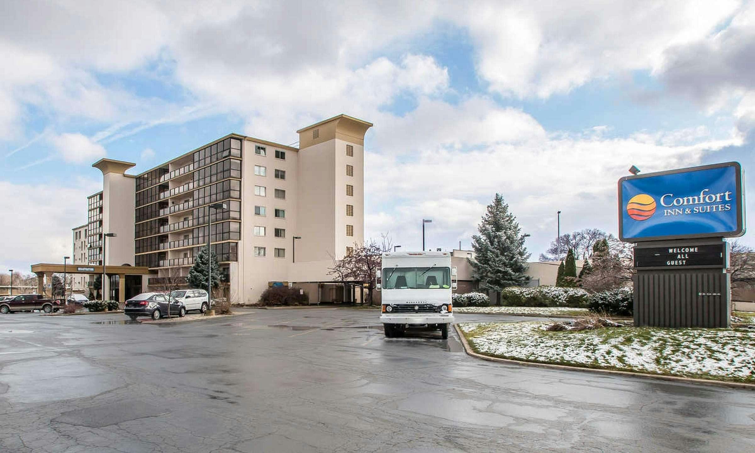 Comfort Inn & Suites Rochelle - DeKalb