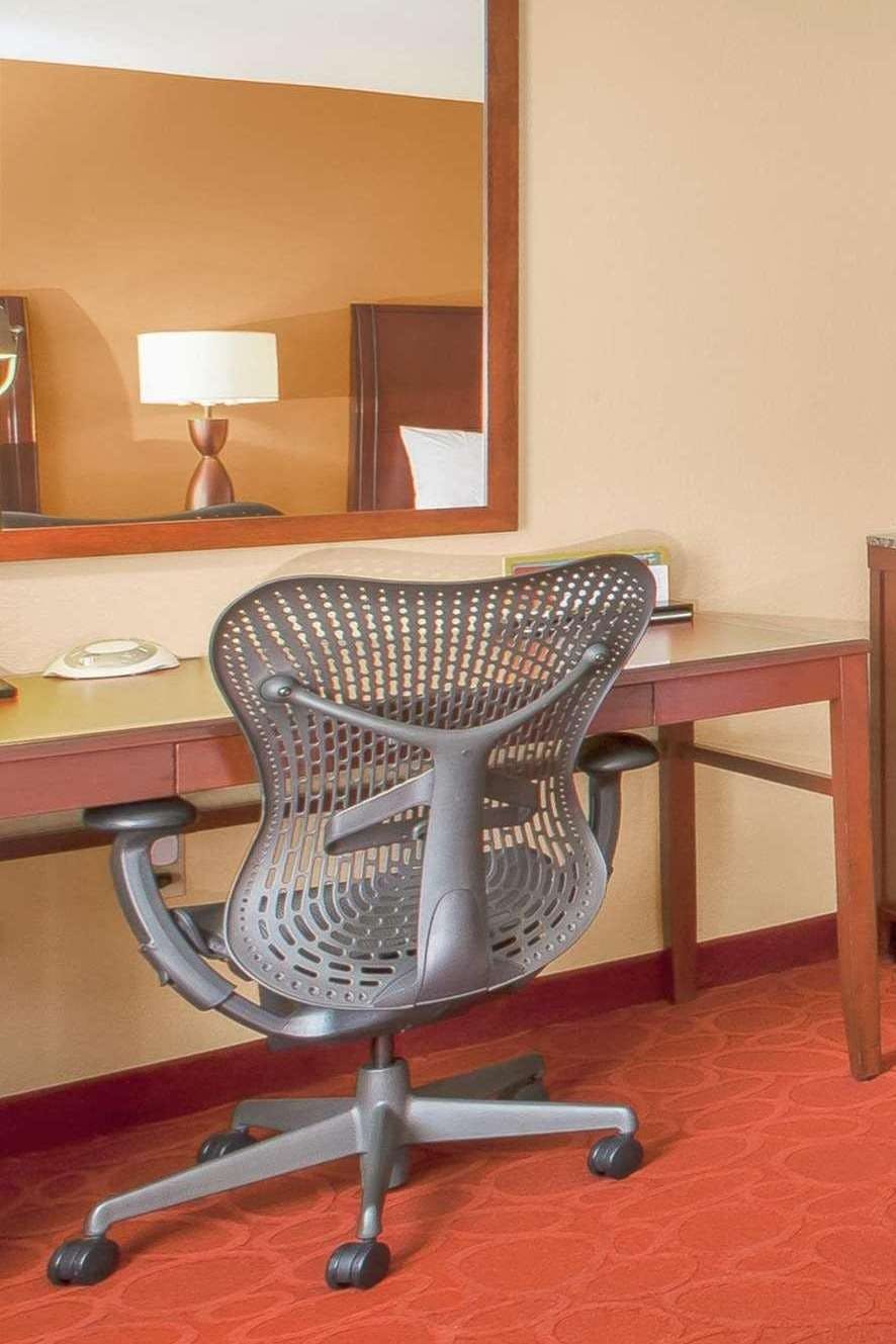 Hotel Hilton Garden Inn Ann Arbor photo 2