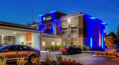 Holiday Inn Express Newberg - Wine Country