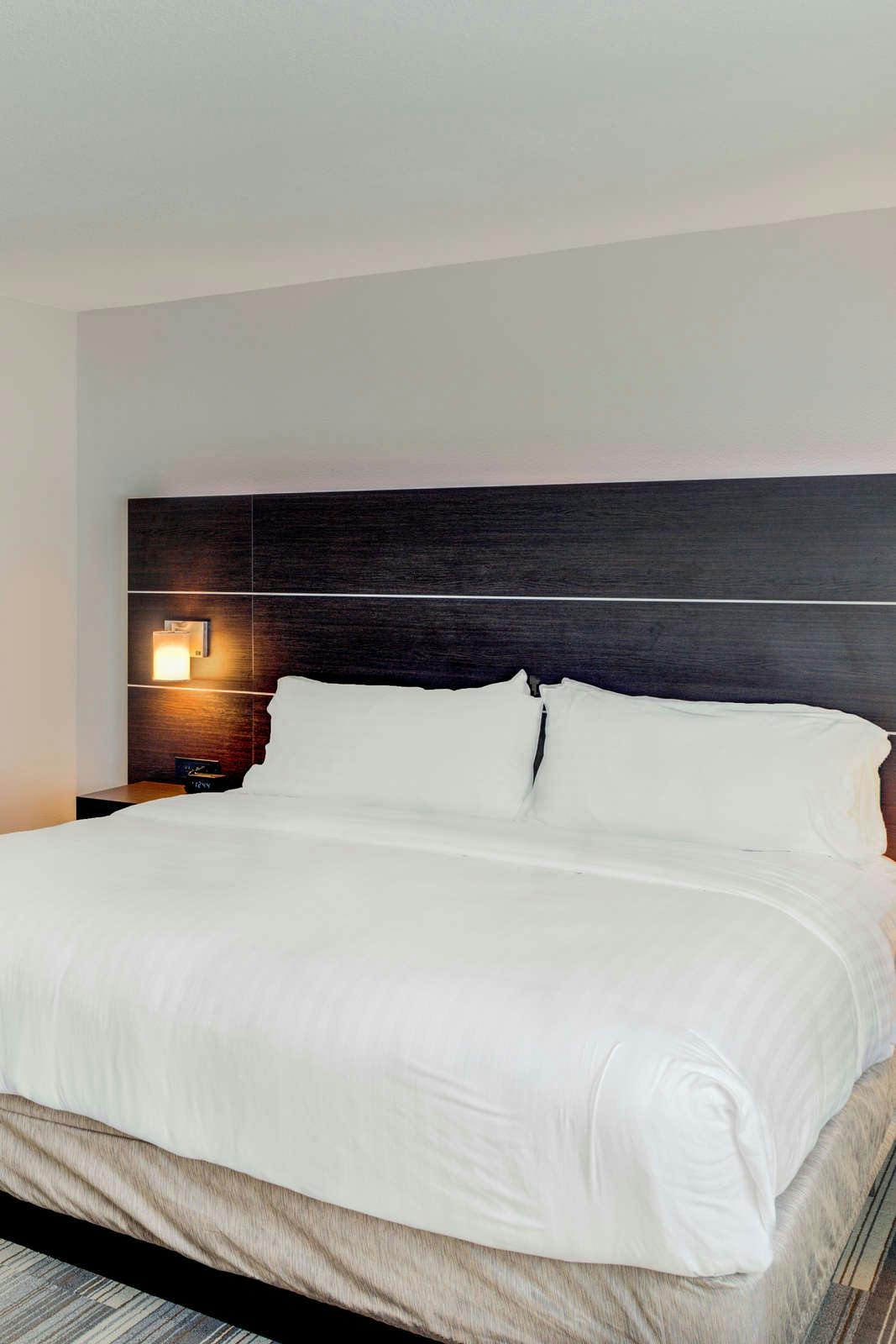 Hotel Holiday Inn Express Newberg - Wine Country photo 2