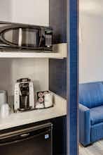 Hotel Holiday Inn Express Newberg - Wine Country photo 5