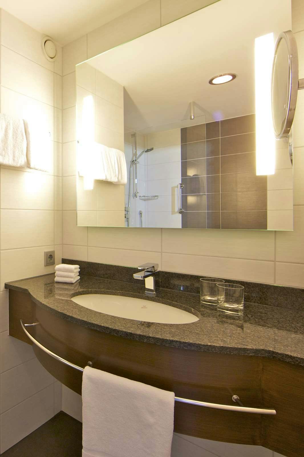 Hotel Dorint Hotel Bonn photo 5