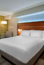 Hotel Holiday Inn Express & Suites Pigeon Forge - Sevierville photo 1