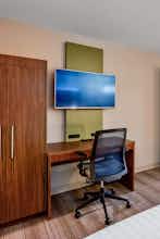 Hotel Holiday Inn Express & Suites Pigeon Forge - Sevierville photo 3