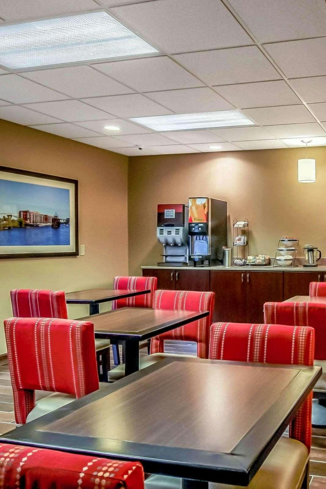 Hotel Comfort Inn & Suites Grafton - Cedarburg photo 4