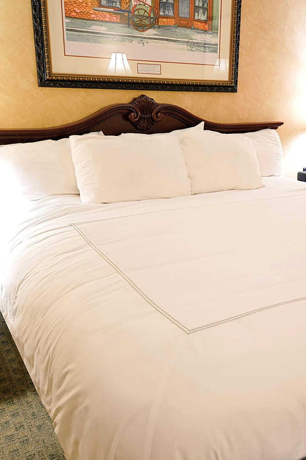 Hotel Irish Cottage Inn & Suites photo 2