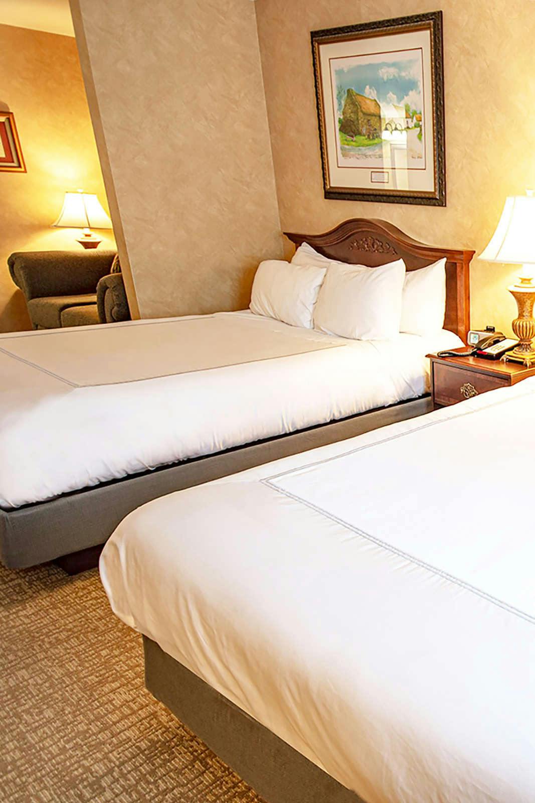 Hotel Irish Cottage Inn & Suites photo 4