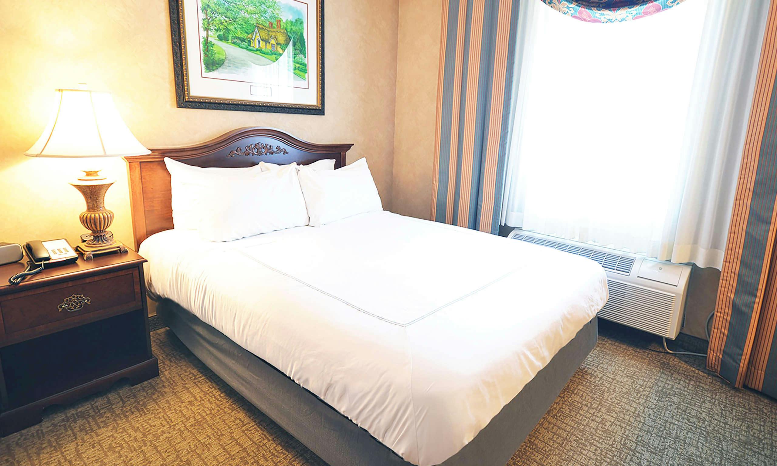 Irish Cottage Inn & Suites