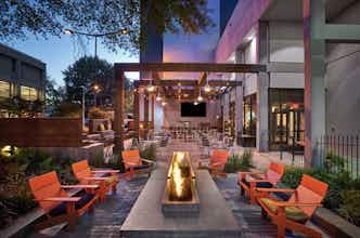 Hotel Hilton Knoxville photo 2
