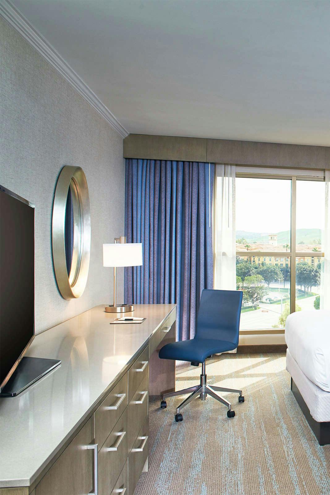 Hotel DoubleTree by Hilton Irvine - Spectrum photo 4