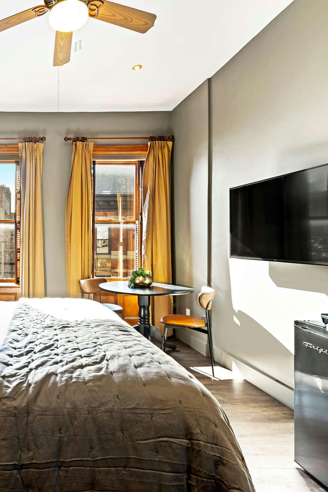 Hotel The Historic Blue Moon Hotel - NYC photo 4