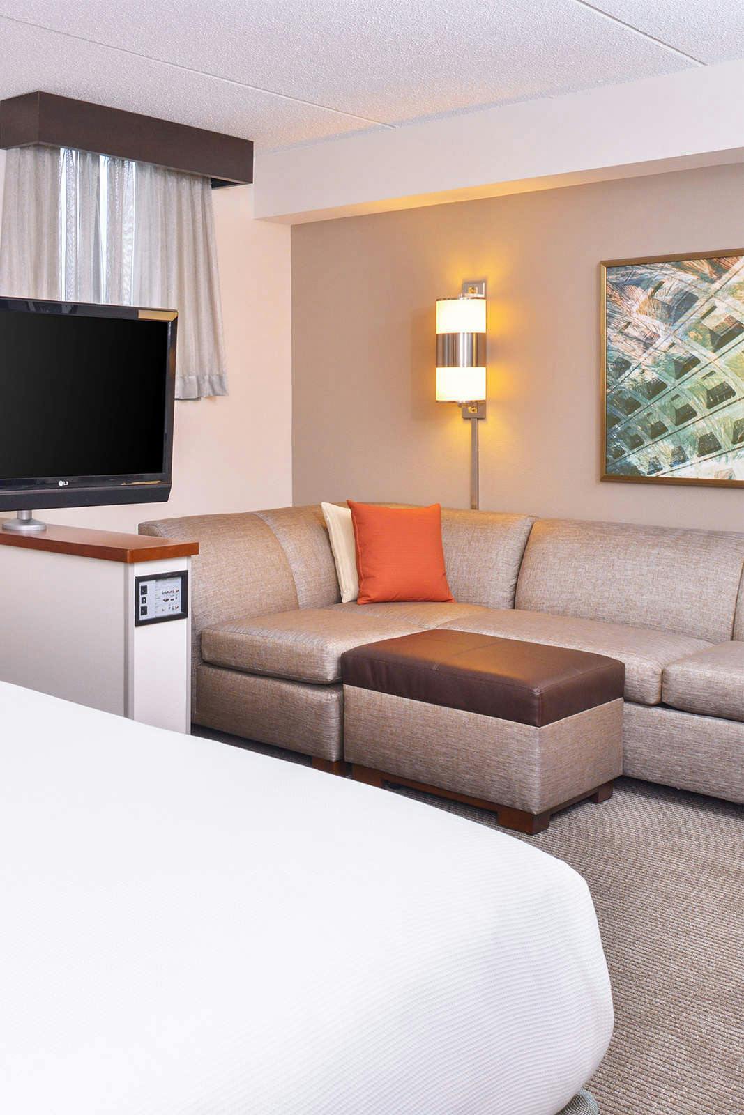 Hotel Hyatt Place Herndon Dulles Airport East photo 2