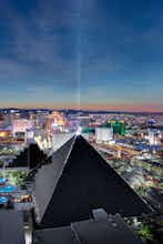Hotel Luxor Hotel and Casino photo 2