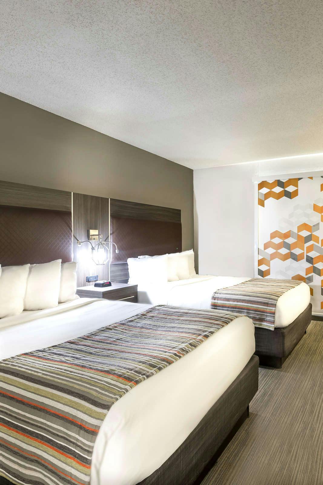 Hotel Country Inn & Suites by Radisson, Lake Norman Huntersville, NC photo 2