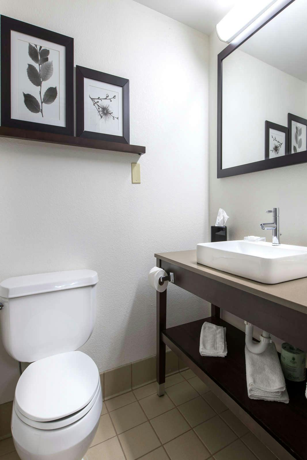 Hotel Country Inn & Suites by Radisson, Lake Norman Huntersville, NC photo 5