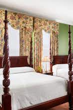 Hotel Planters Inn on Reynolds Square photo 4