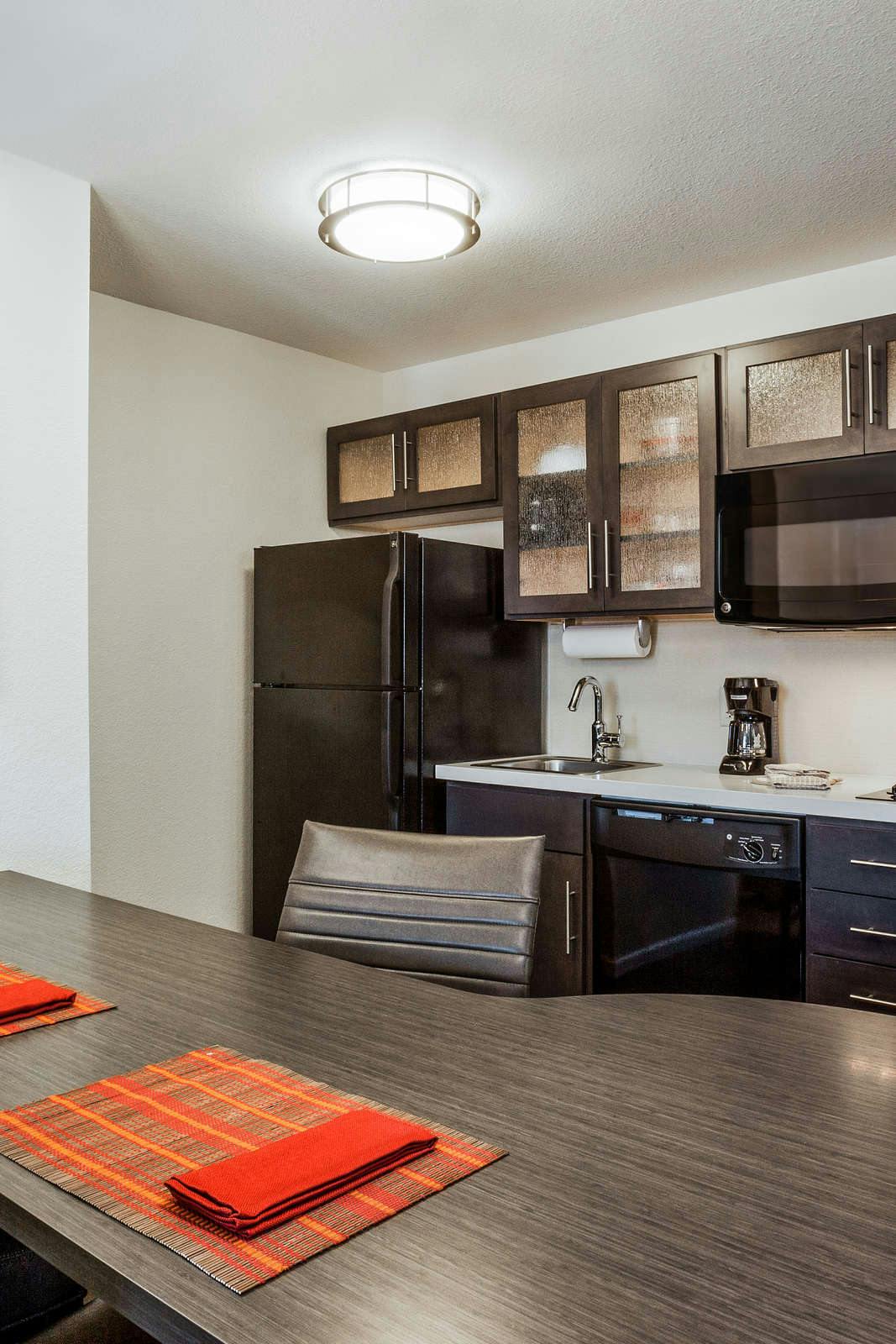 Hotel Candlewood Suites St. Clairsville photo 4