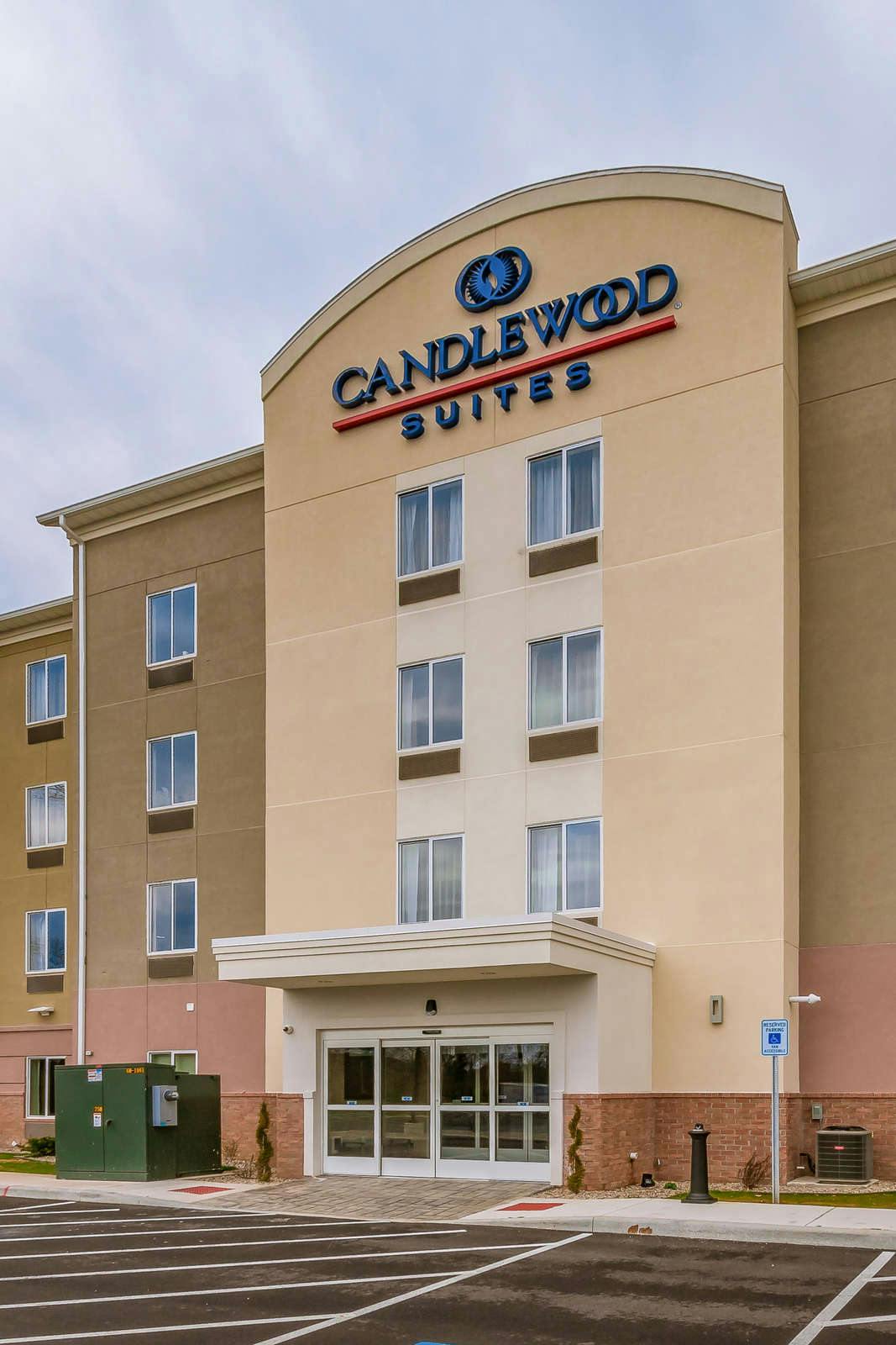 Hotel Candlewood Suites Mishawaka photo 1