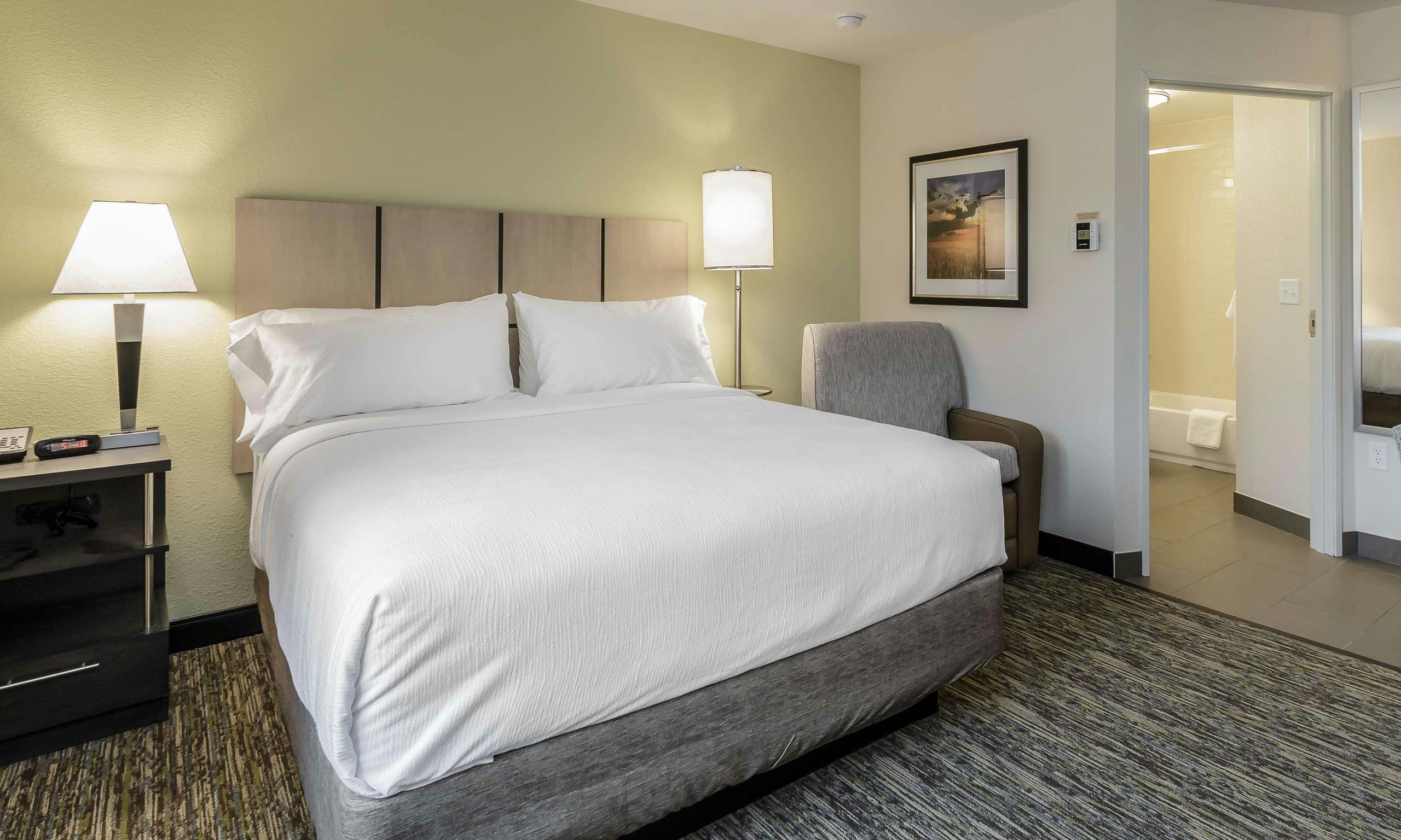 Candlewood Suites Mishawaka