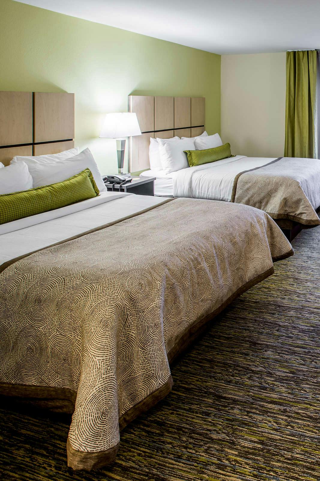 Hotel Candlewood Suites Overland Park - W 135th St. photo 3