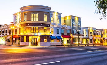 Hotel Lexen Santa Clarita Valencia Near Six Flags