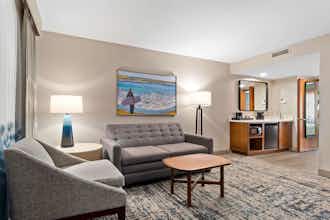 Hotel Embassy Suites by Hilton Anaheim South photo 5