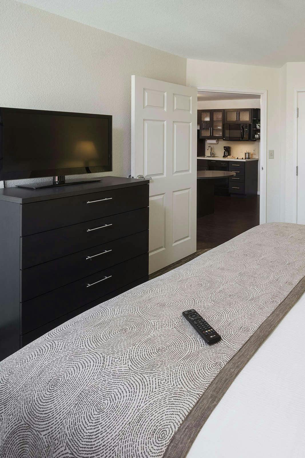 Hotel Candlewood Suites Auburn photo 2