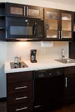 Hotel Candlewood Suites Bemidji photo 5