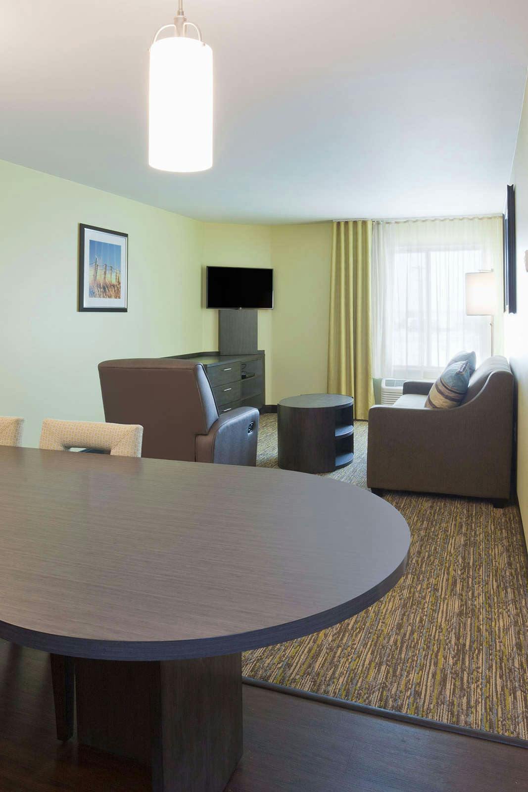 Hotel Candlewood Suites Bemidji photo 4